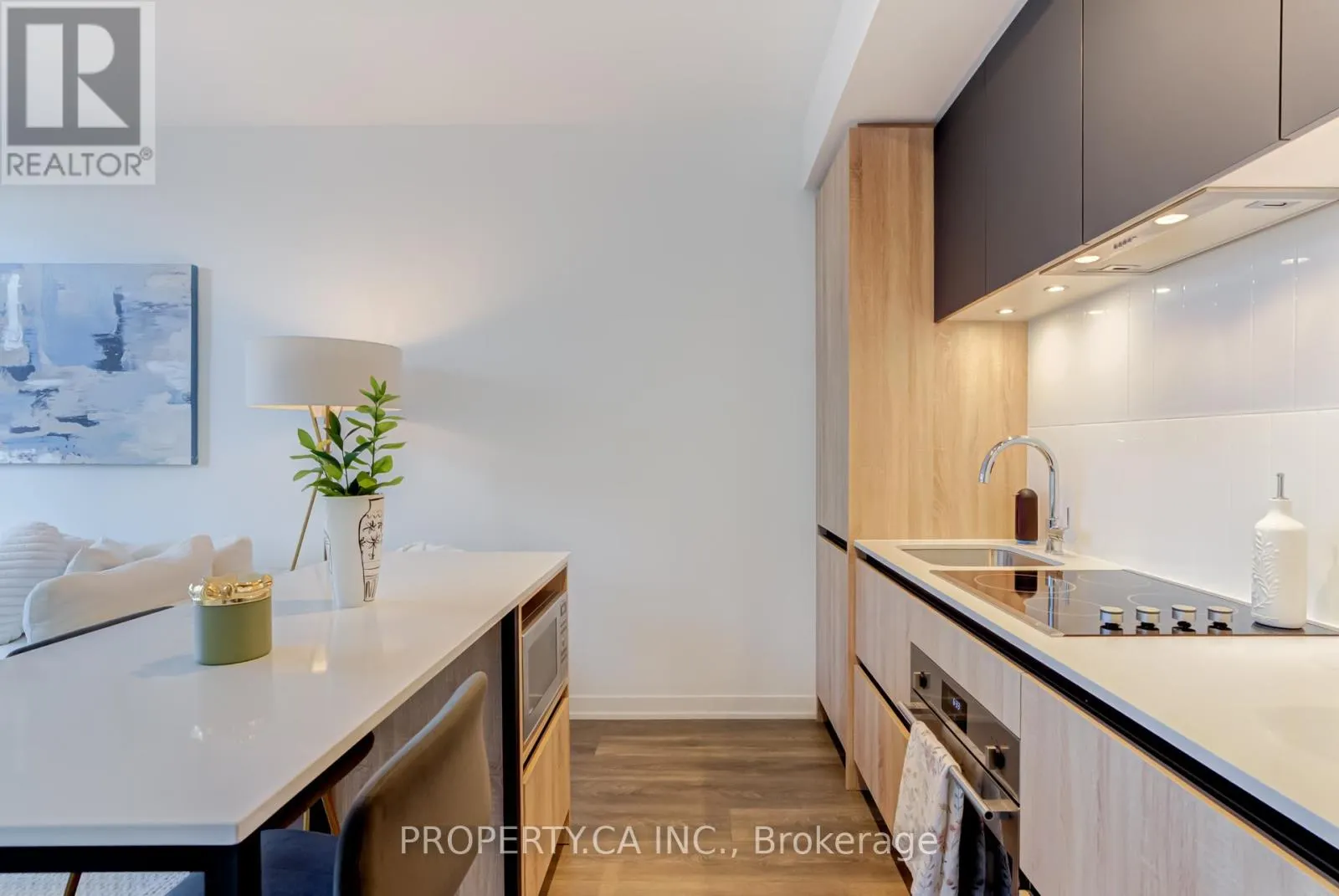 624 - 7950 BATHURST STREET