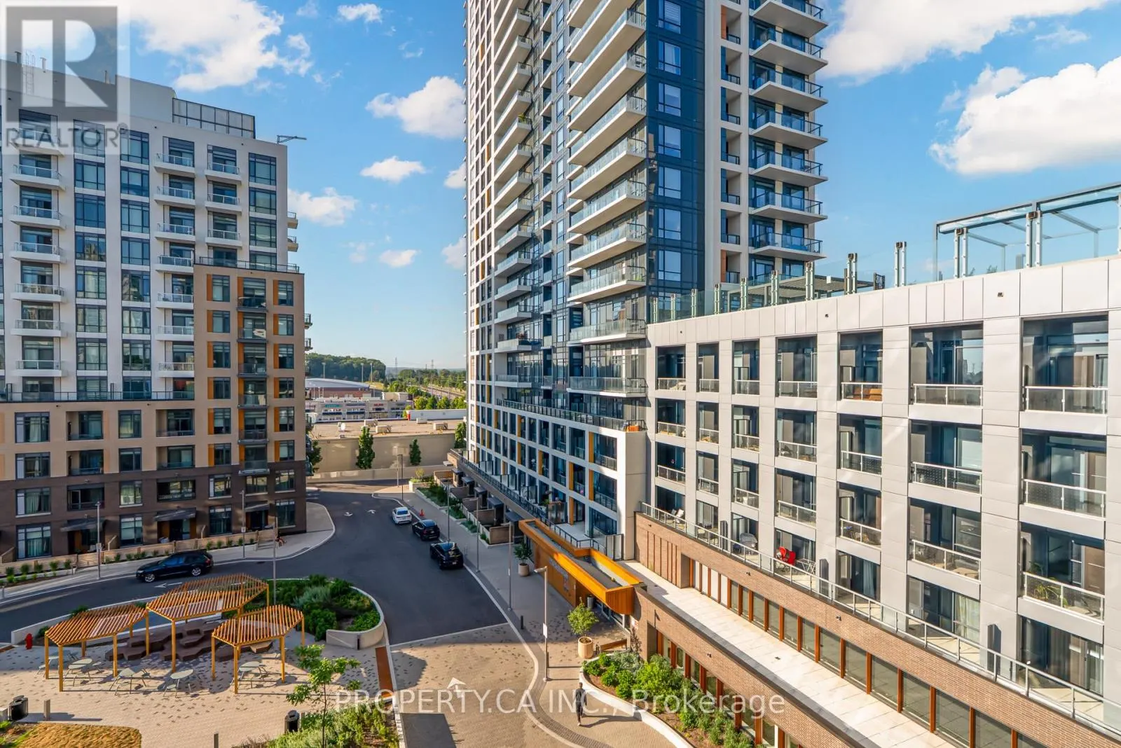 624 - 7950 BATHURST STREET