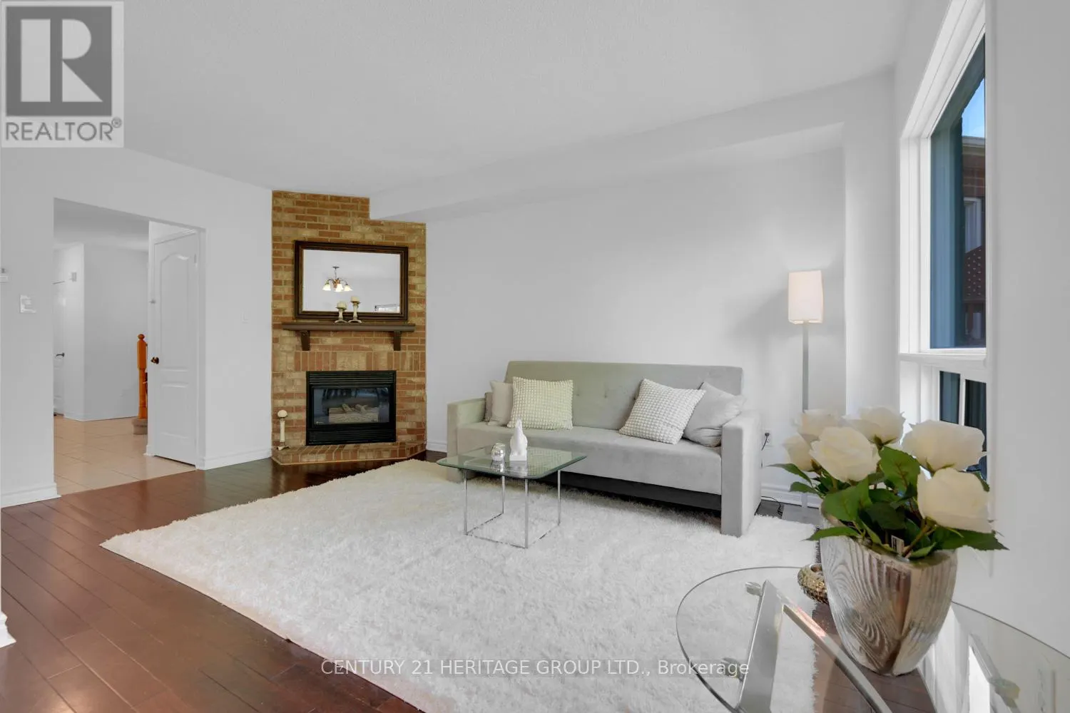 431 CARRUTHERS AVENUE