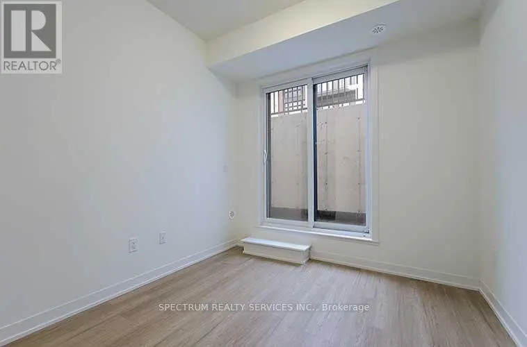 1001 - 14 DAVID EYER ROAD