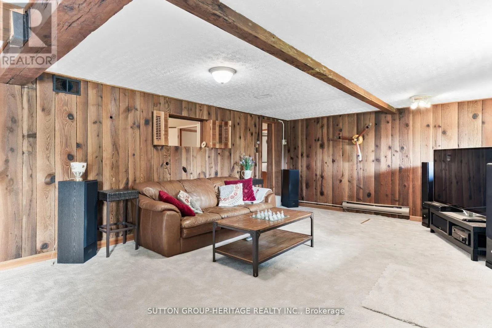 11900 UXB/BROCK TOWNLINE W