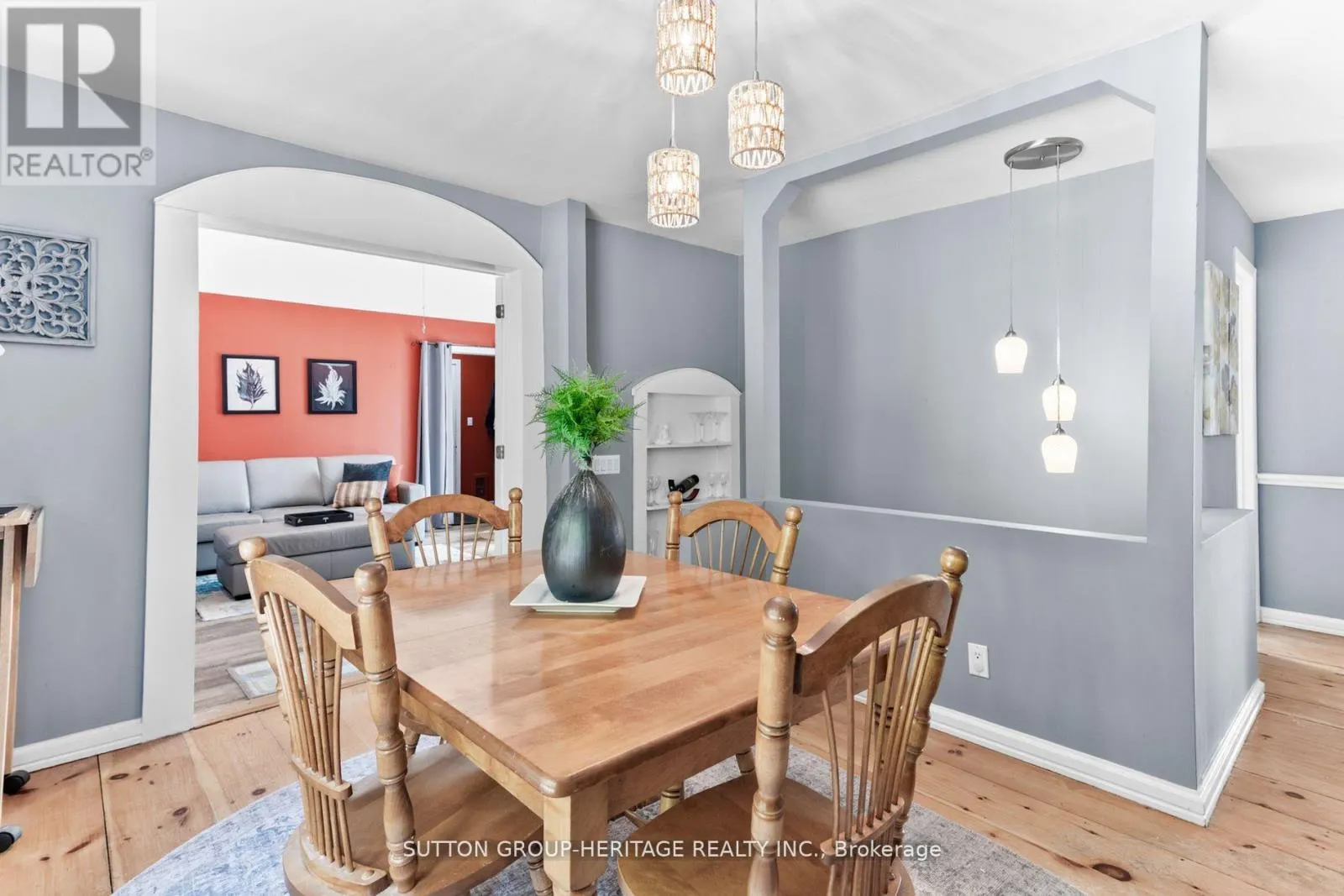 11900 UXB/BROCK TOWNLINE W