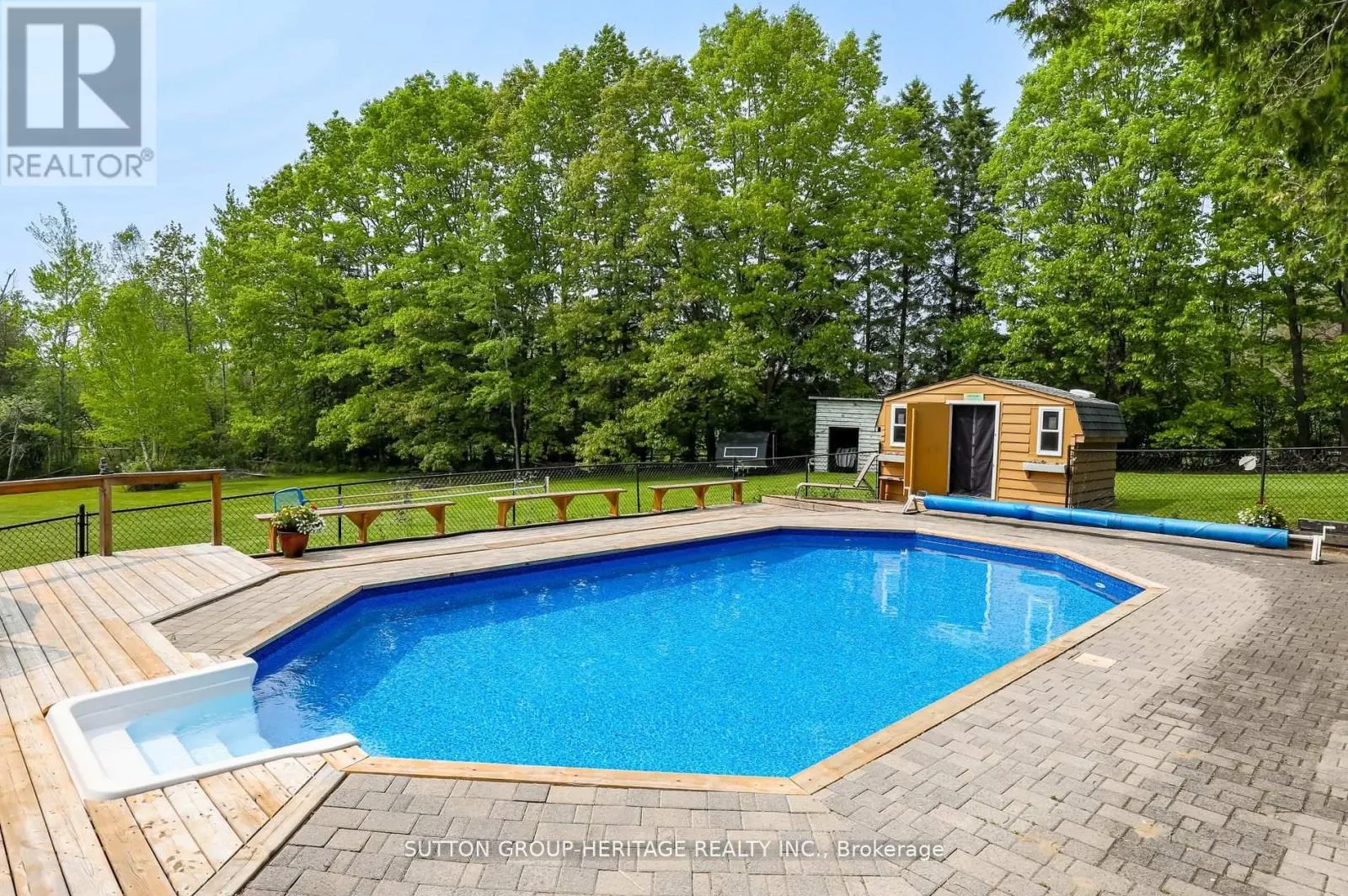 11900 UXB/BROCK TOWNLINE W