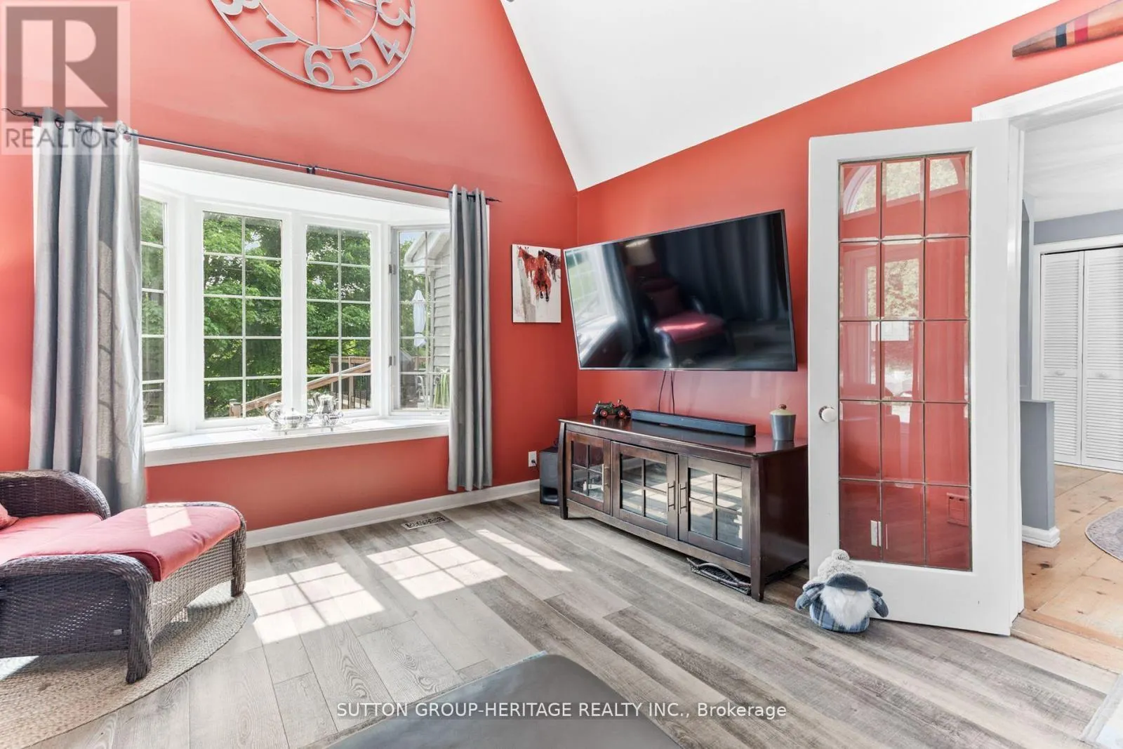 11900 UXB/BROCK TOWNLINE W