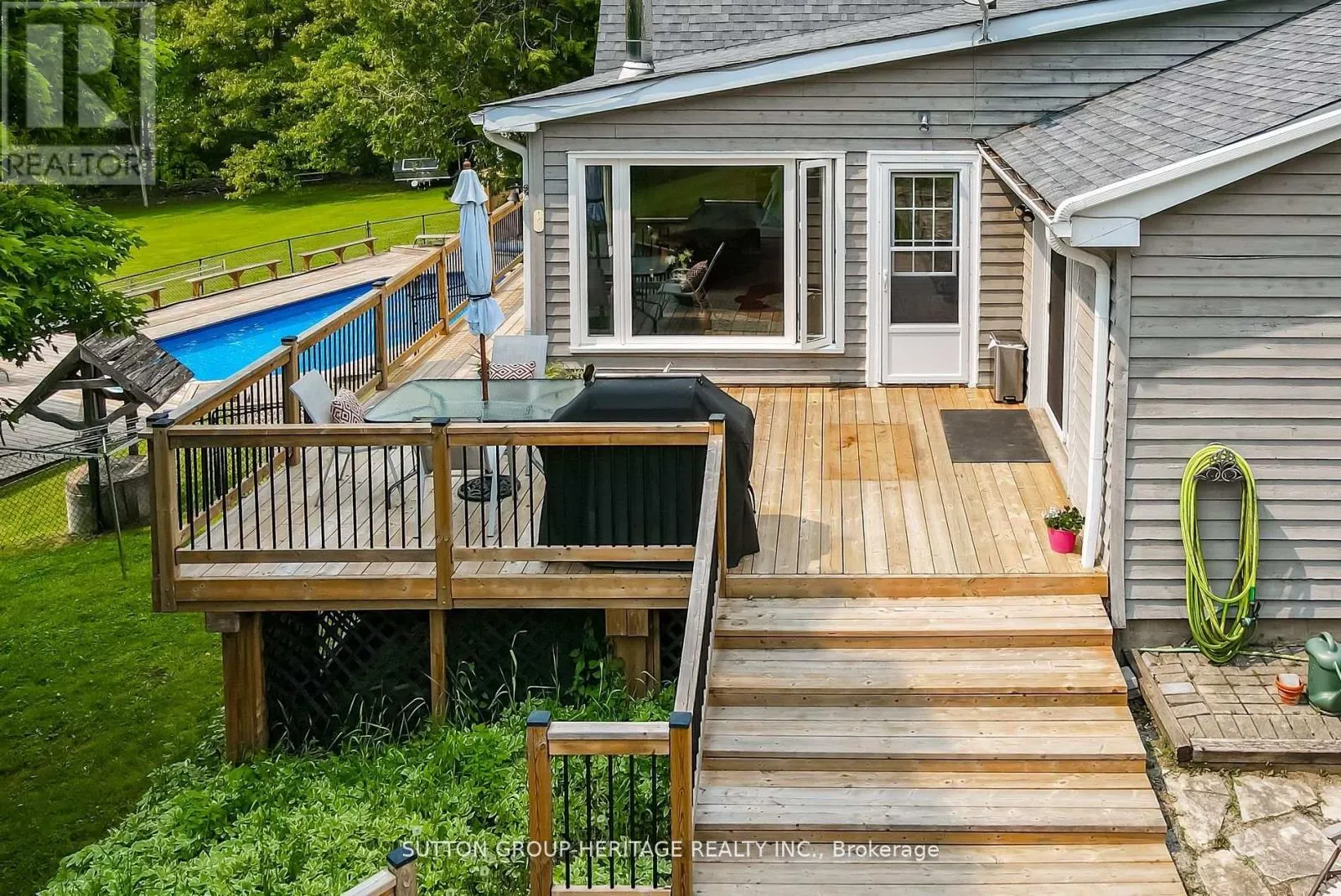11900 UXB/BROCK TOWNLINE W