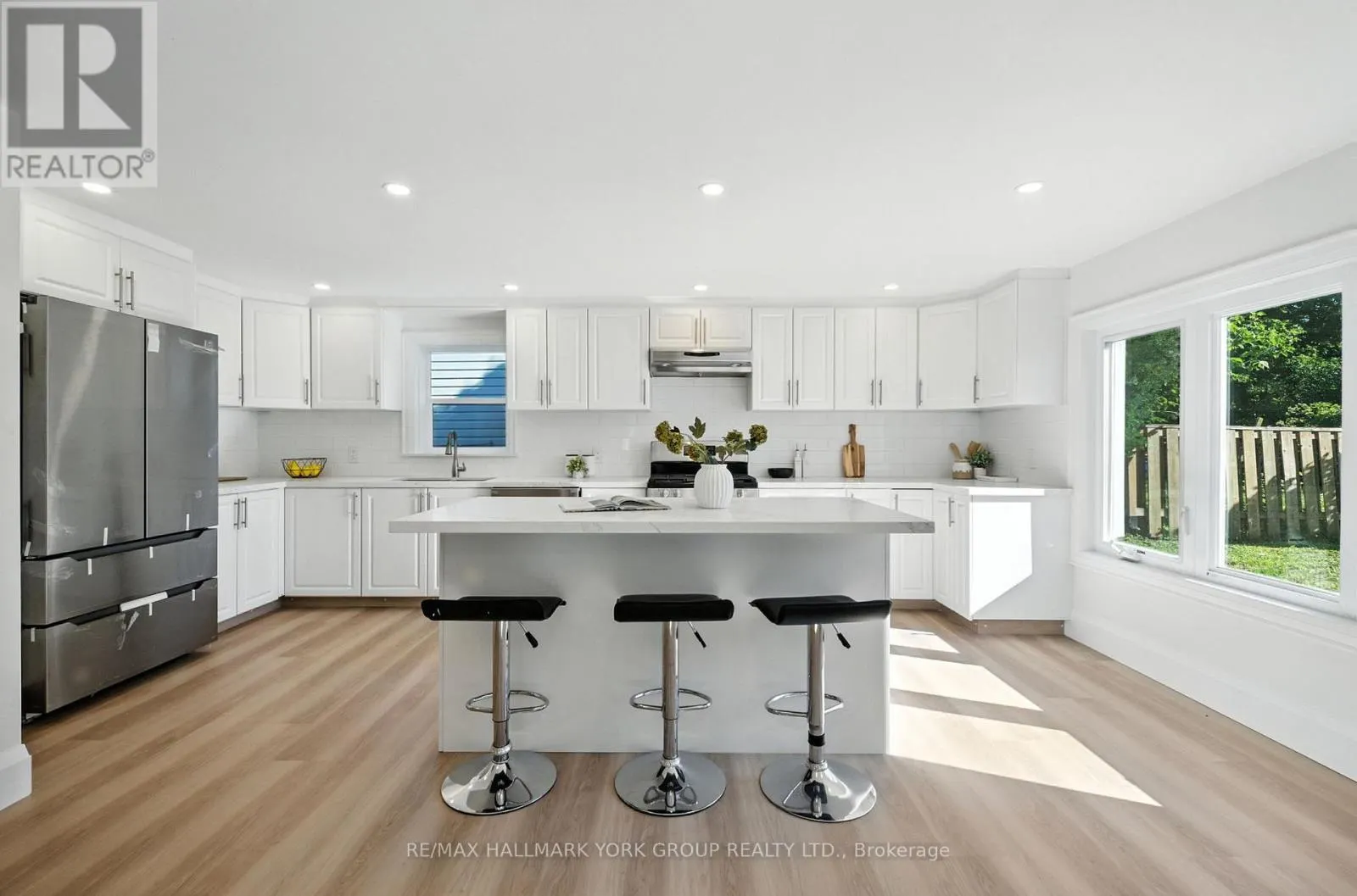 778 SHEPPARD AVENUE
