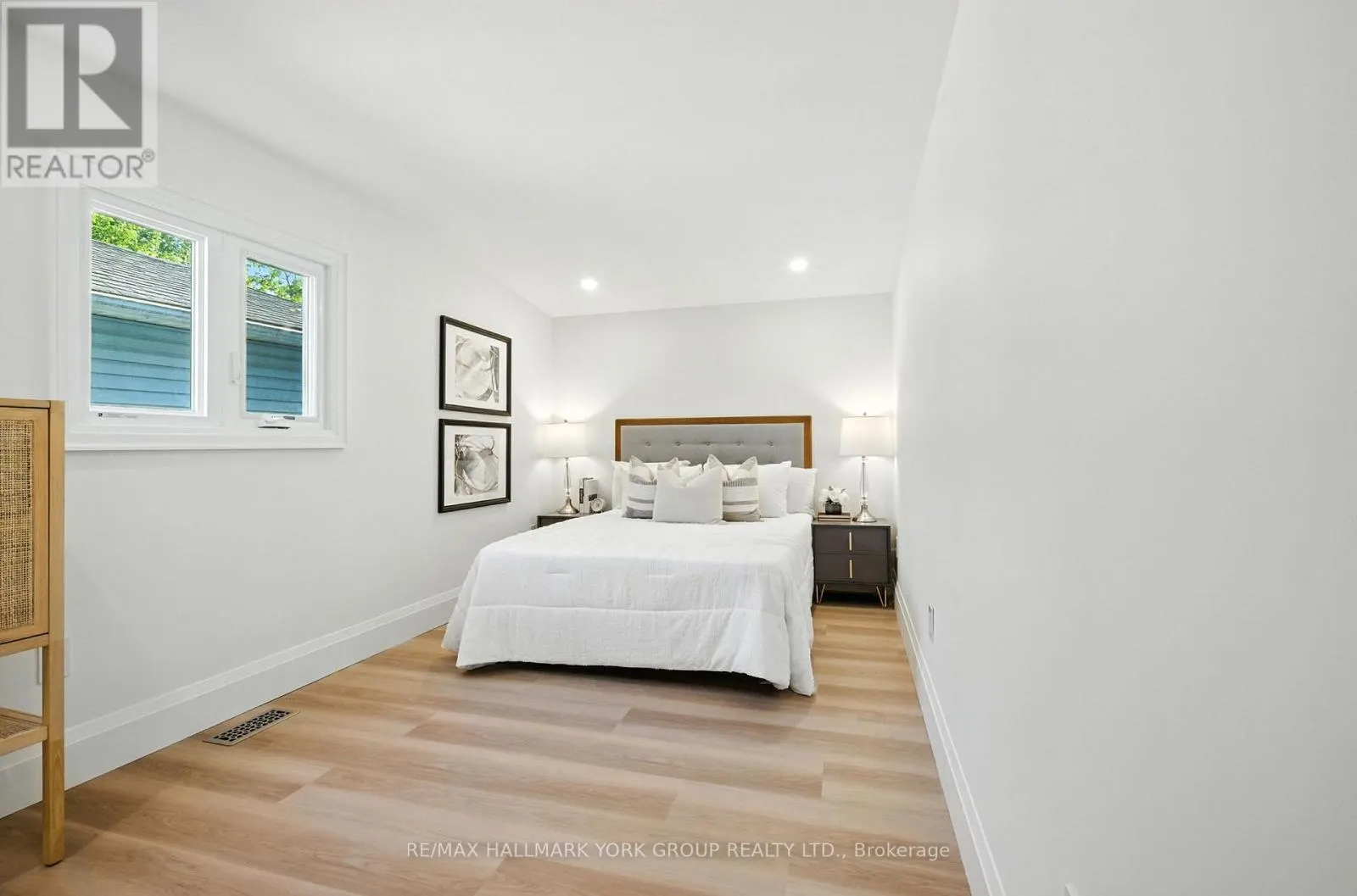 778 SHEPPARD AVENUE