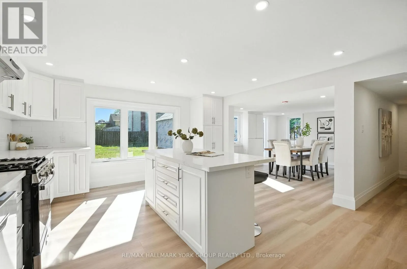 778 SHEPPARD AVENUE