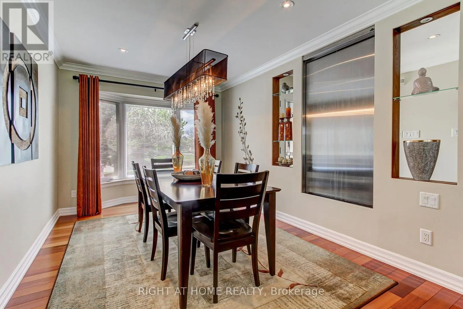 2706 SHERING CRESCENT