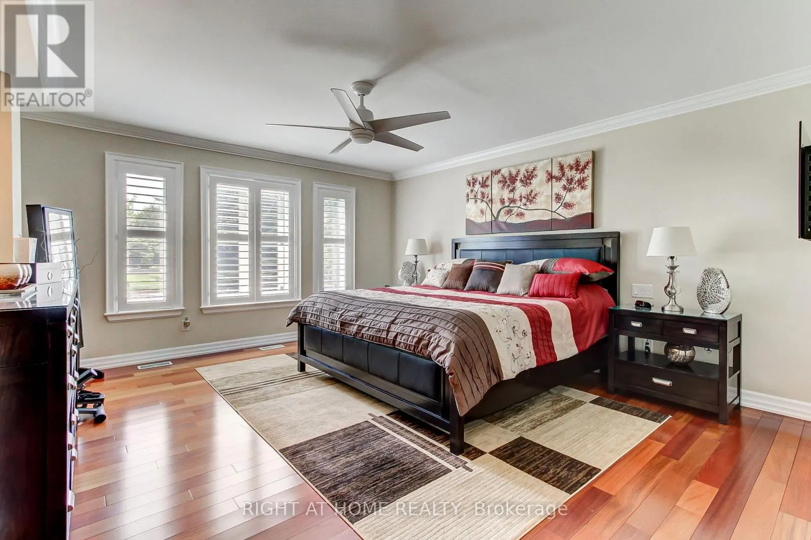 2706 SHERING CRESCENT