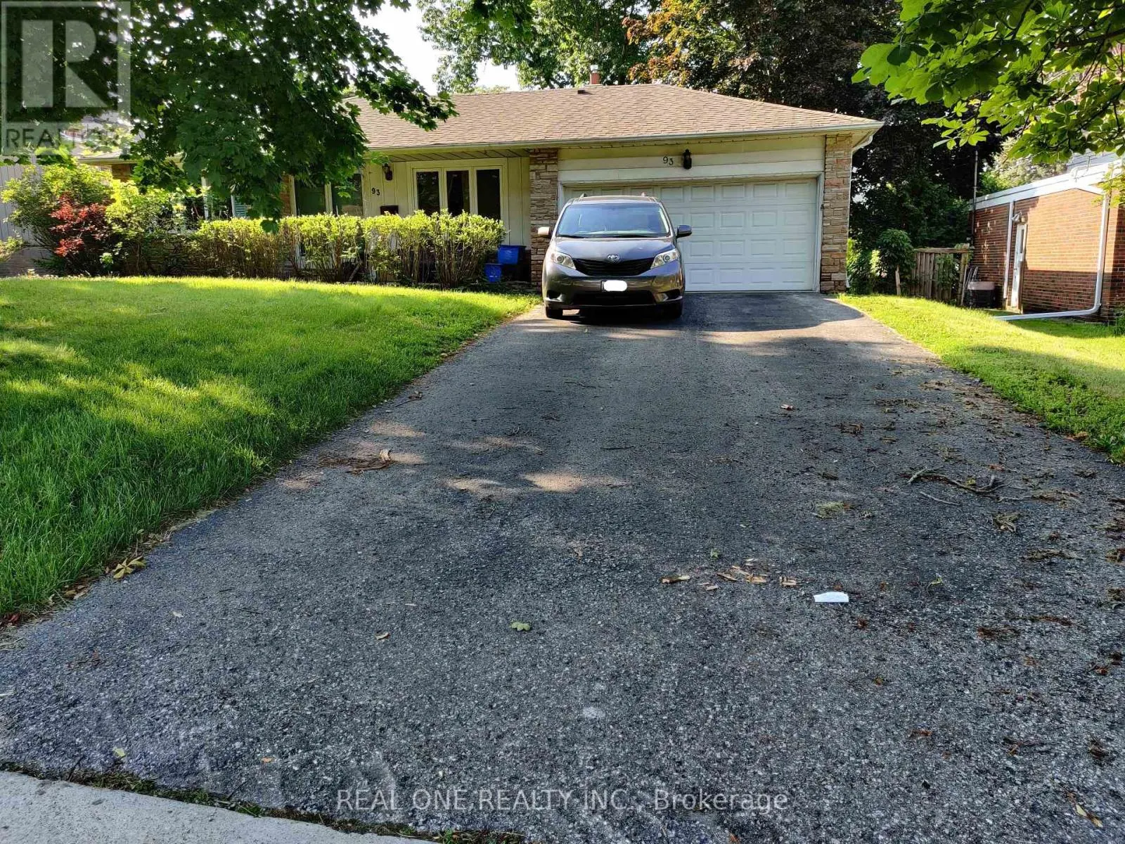 UPPER - 93 SOUTHDALE DRIVE