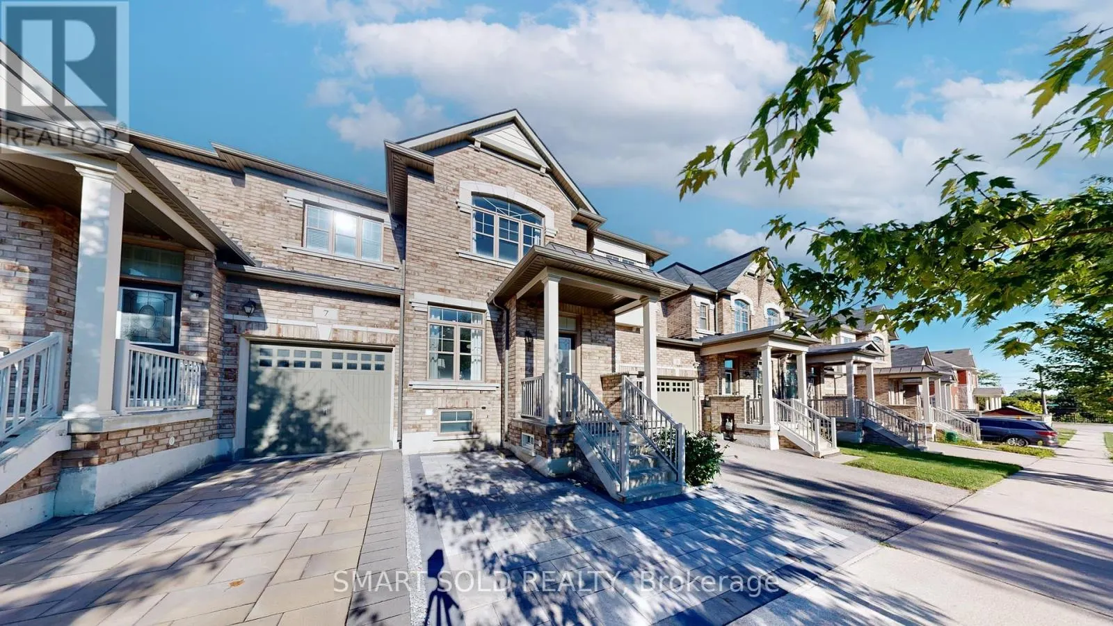 9 PERCY STOVER DRIVE