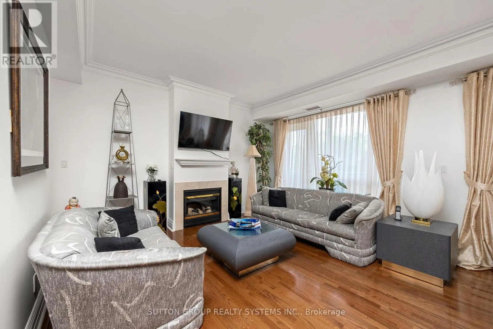 302 - 1 CORDOBA DRIVE