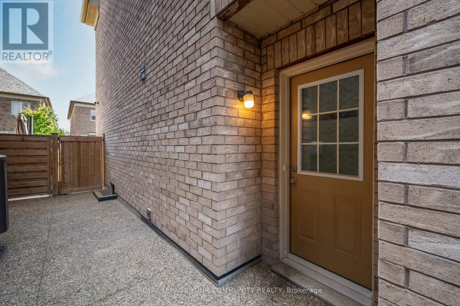 61 ROSS VENNARE CRESCENT