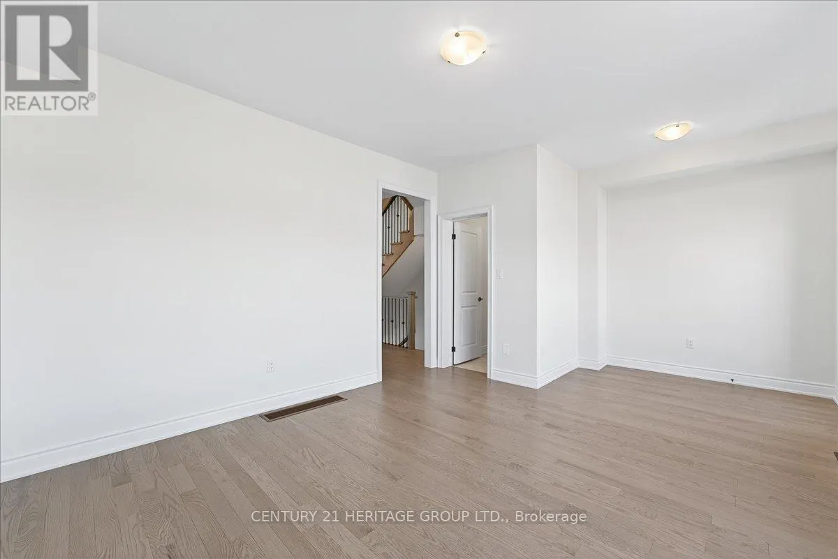 6 ELGIN COURT