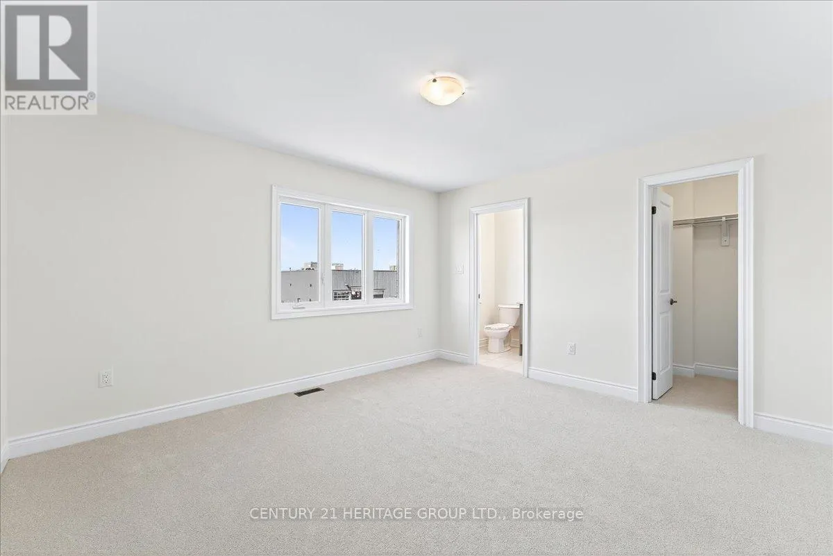 6 ELGIN COURT
