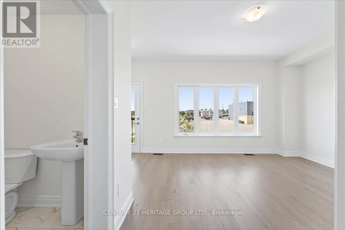 6 ELGIN COURT