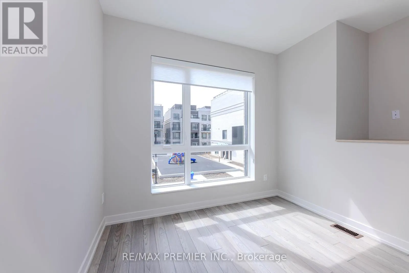 109 - 2 RED SQUIRREL LANE