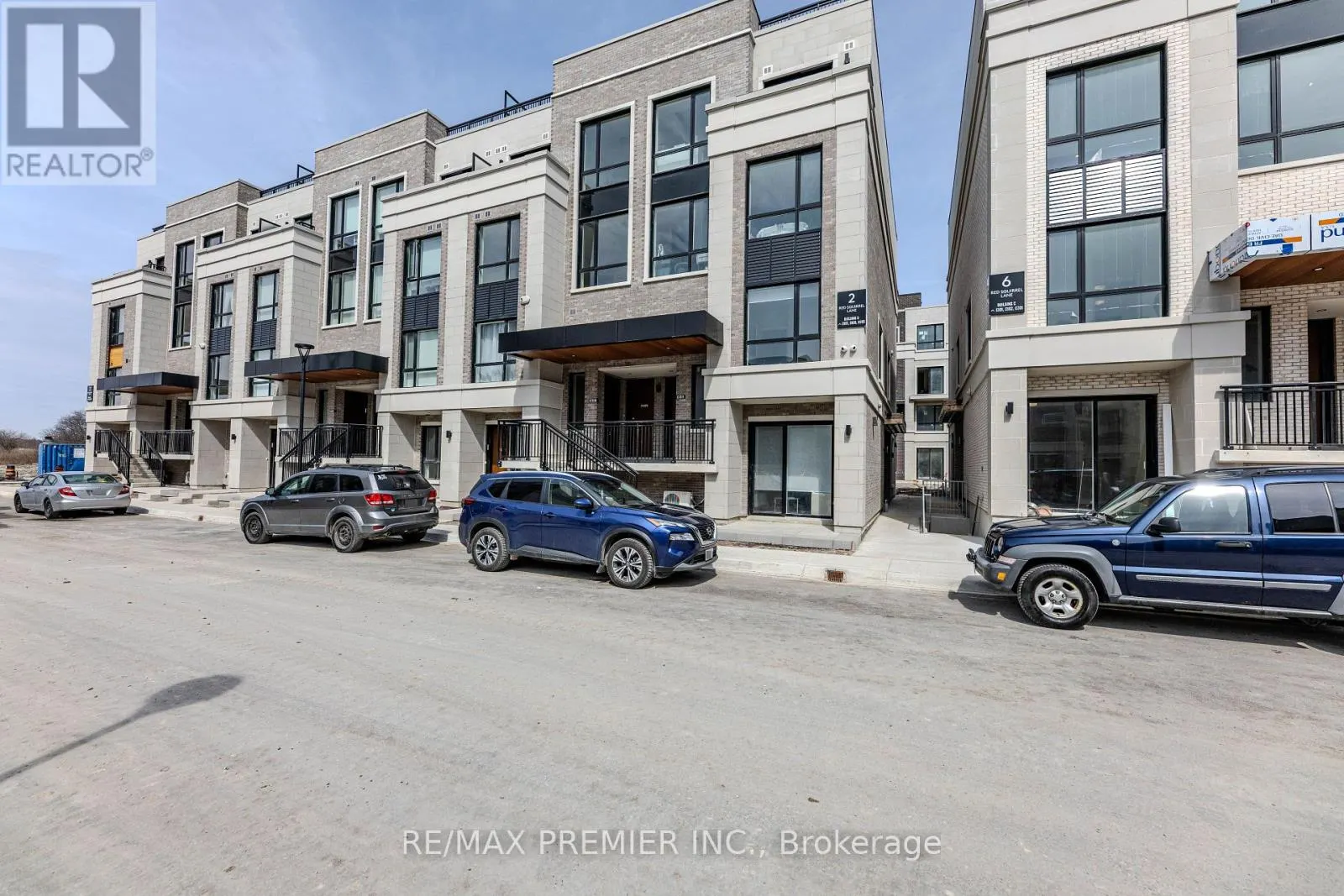 109 - 2 RED SQUIRREL LANE