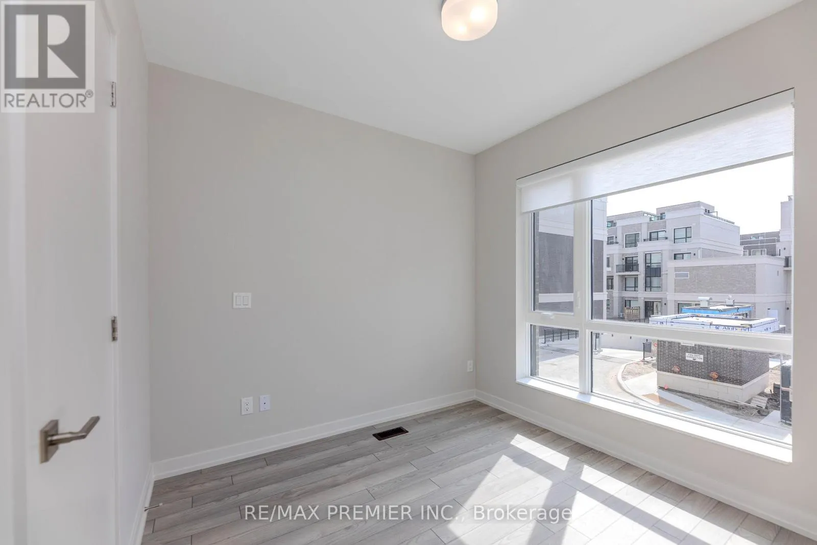 109 - 2 RED SQUIRREL LANE
