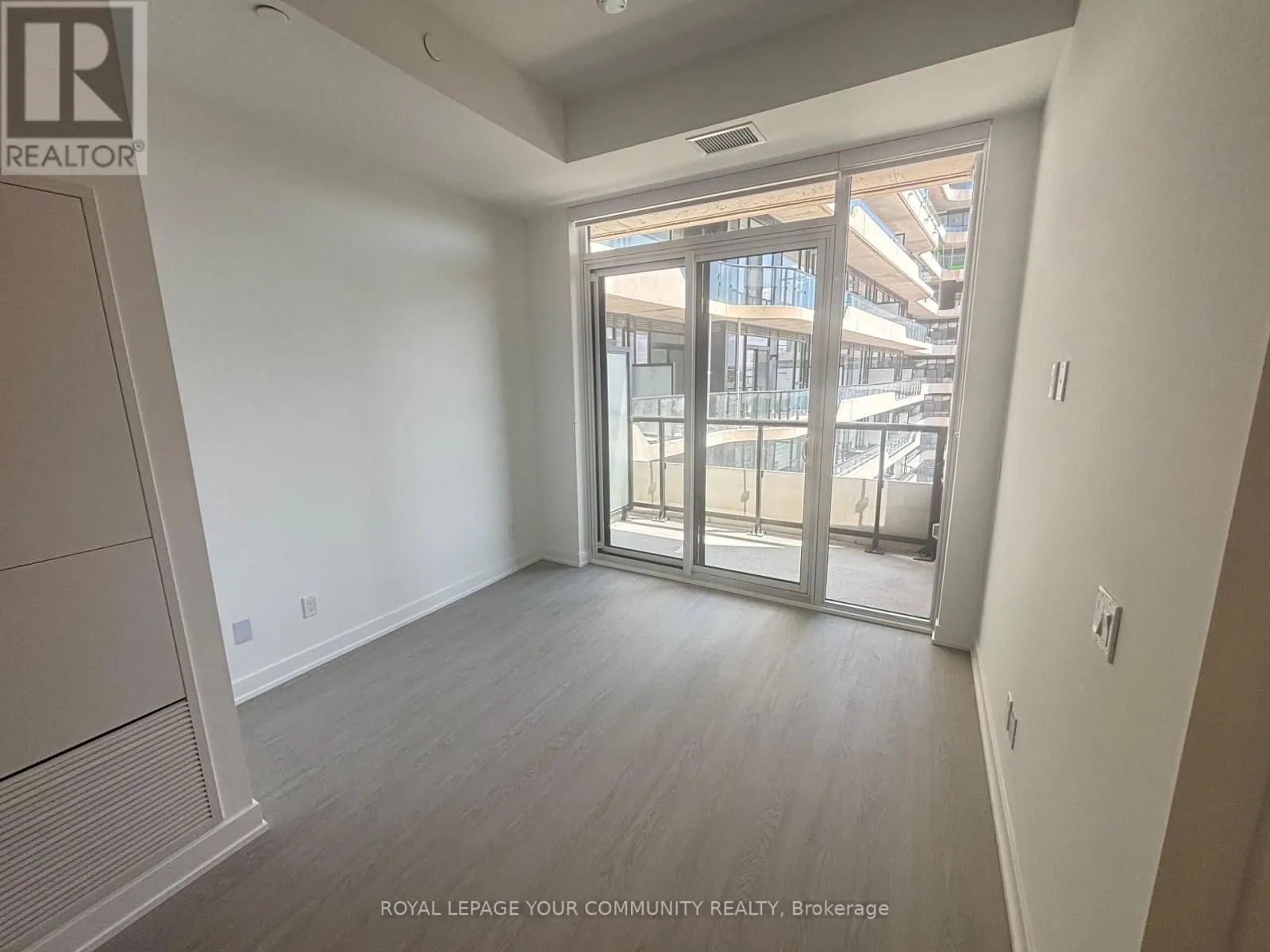 502 - 8188 YONGE STREET