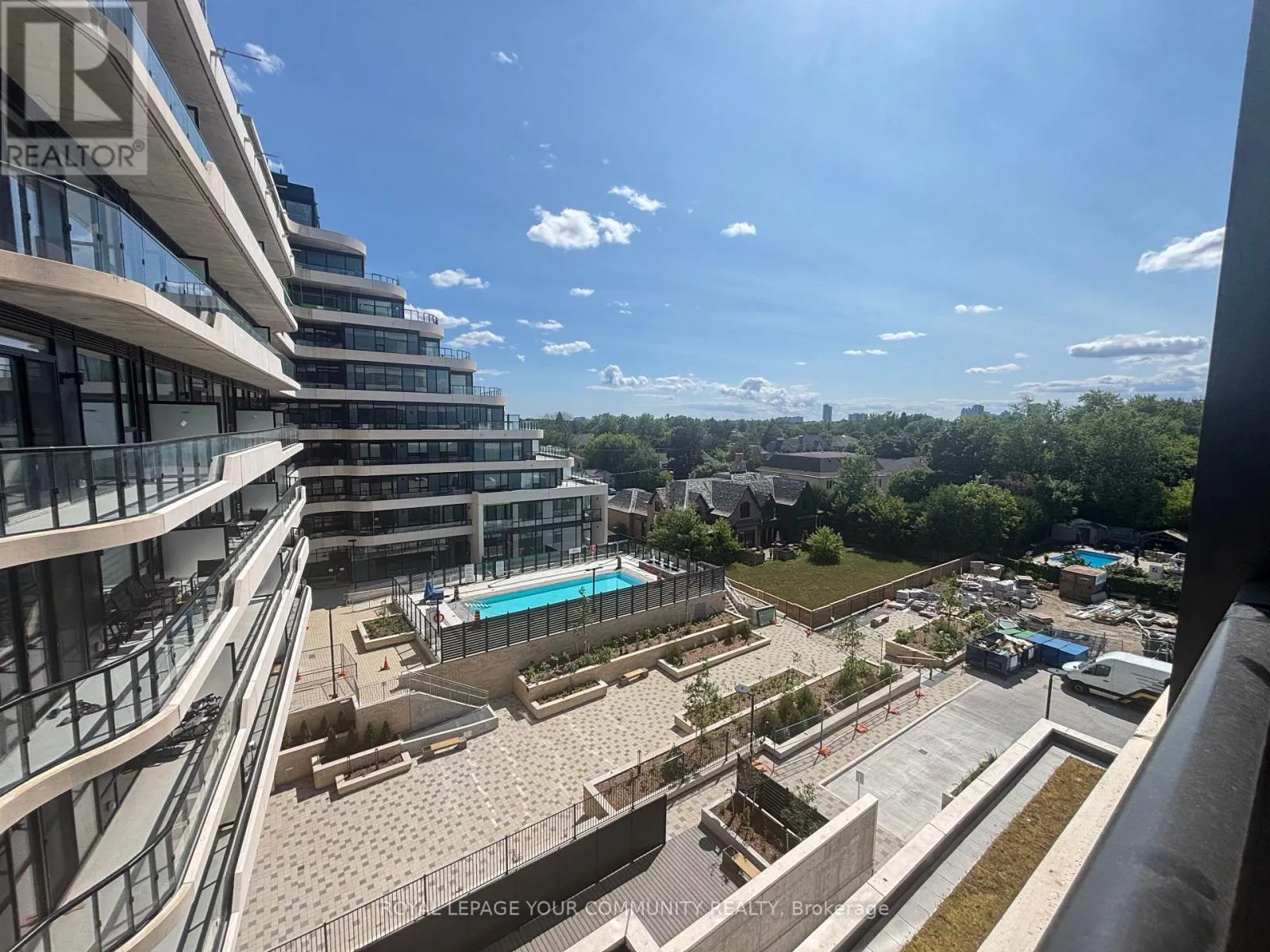 502 - 8188 YONGE STREET