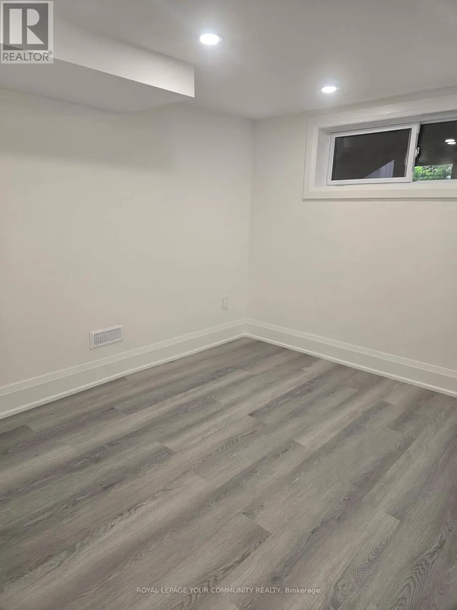 19 BEAVERTON ROAD S