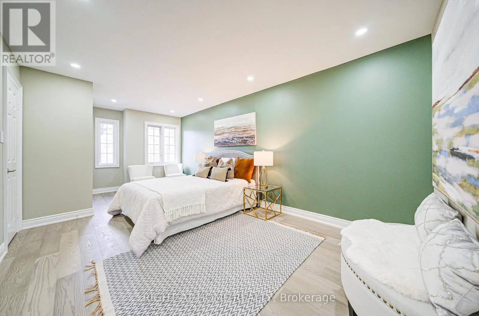 165 TRAIL RIDGE LANE