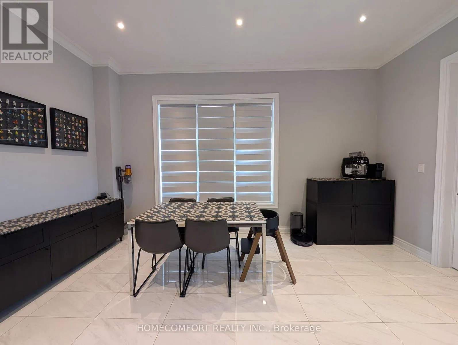 230 PARADELLE DRIVE