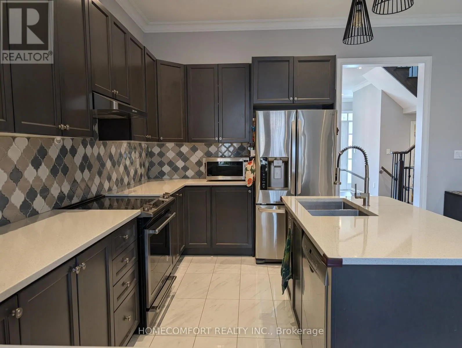 230 PARADELLE DRIVE