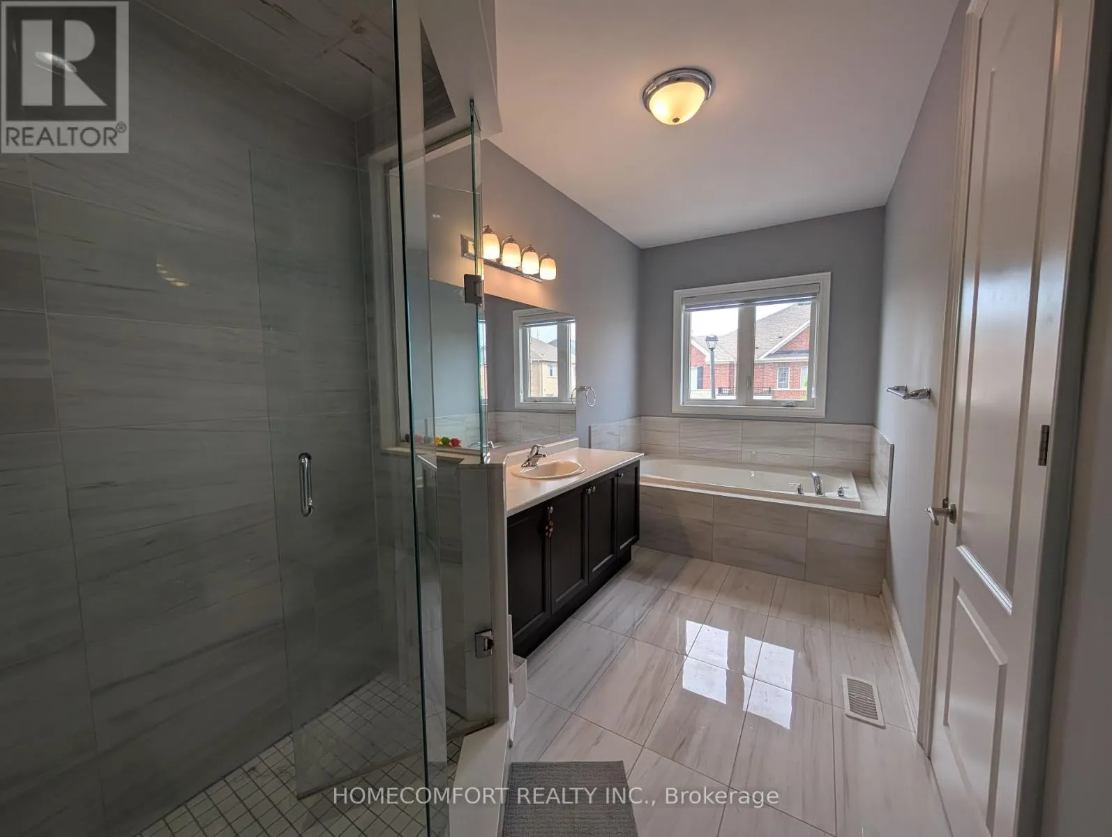 230 PARADELLE DRIVE