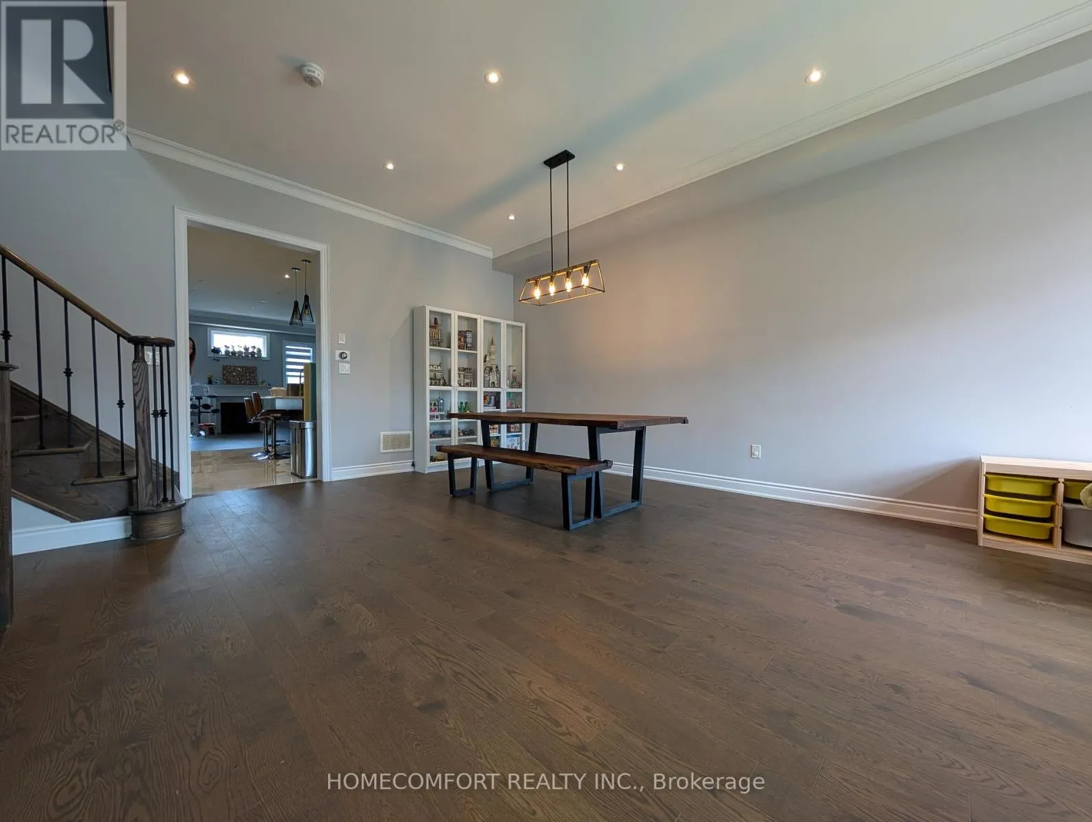 230 PARADELLE DRIVE