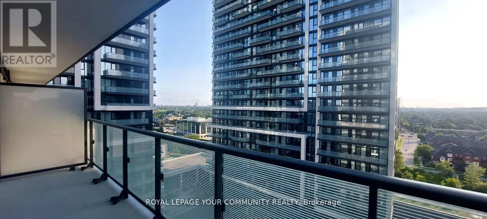 1212 - 75 ONEIDA CRESCENT