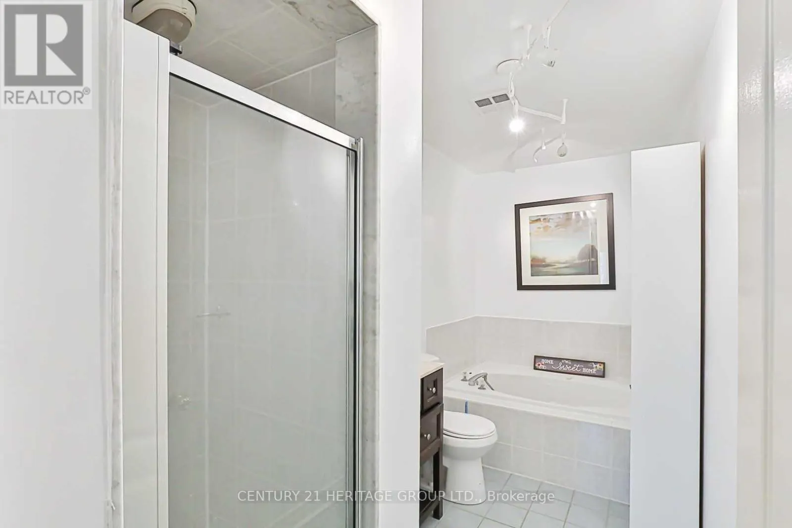 56 - 255 SHAFTSBURY AVENUE