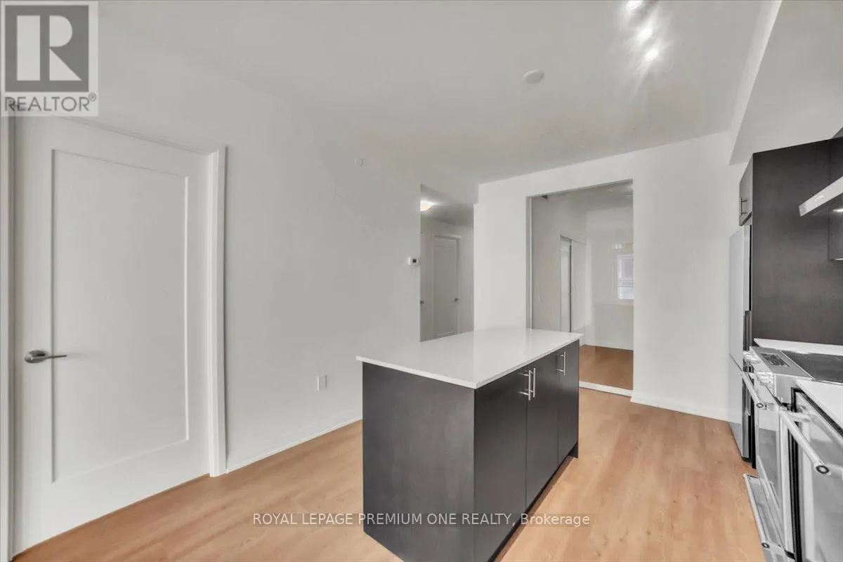2102 - 8960 JANE STREET