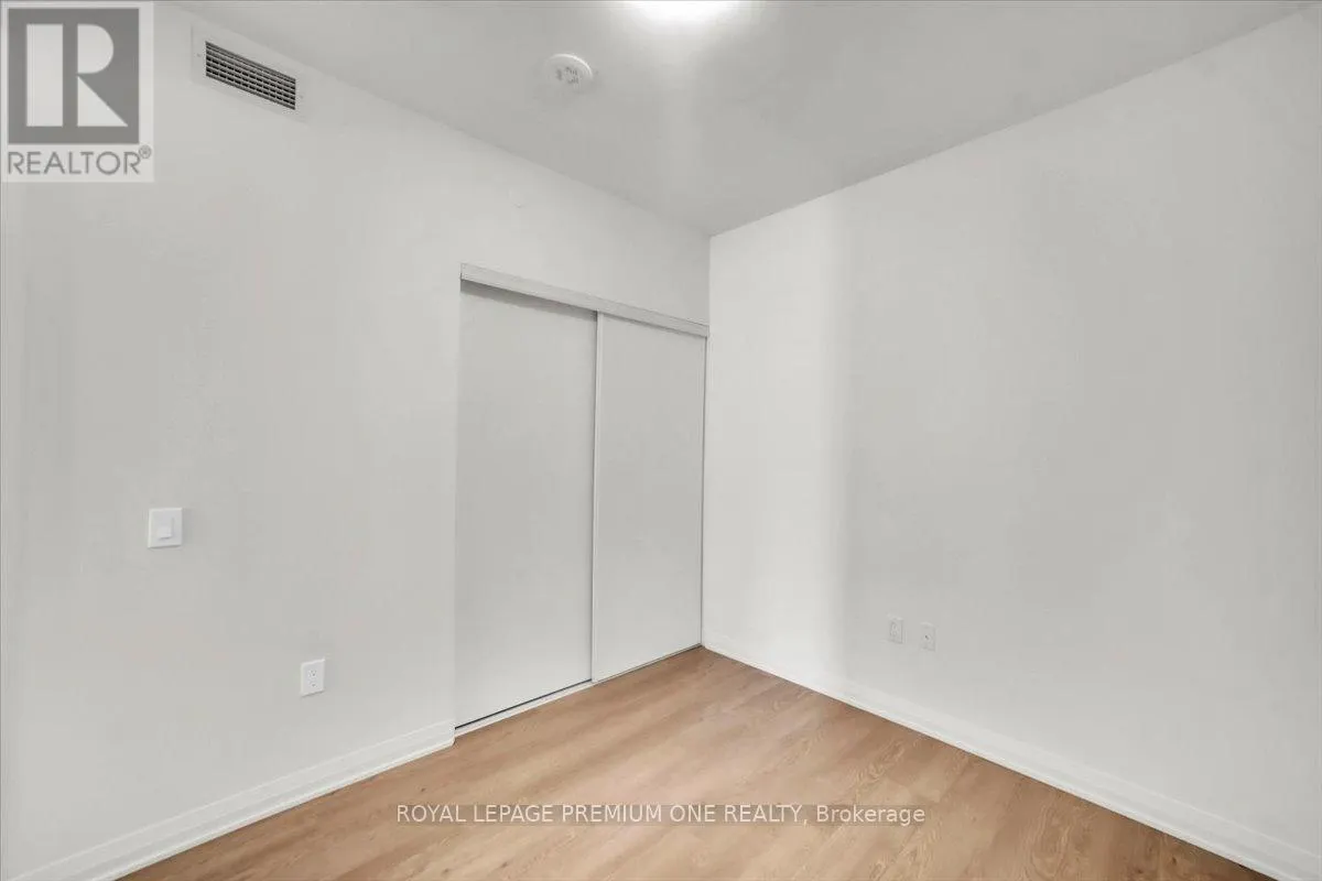 2102 - 8960 JANE STREET