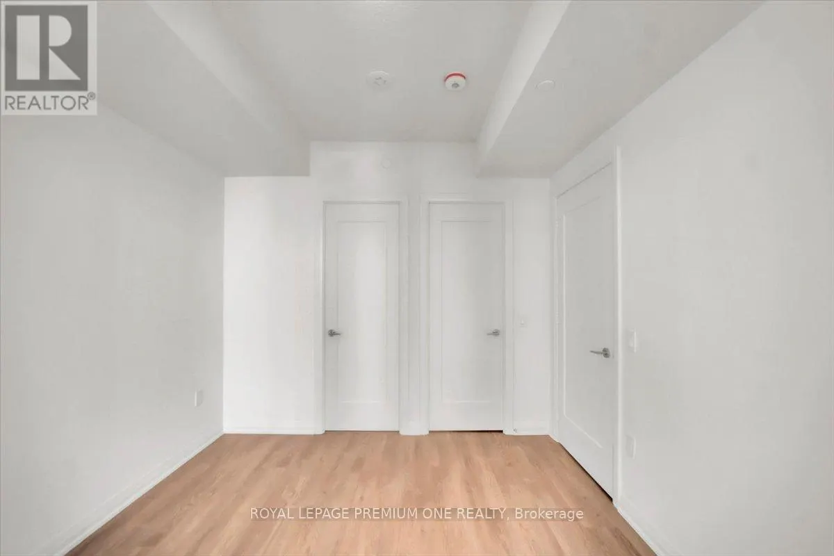 2102 - 8960 JANE STREET