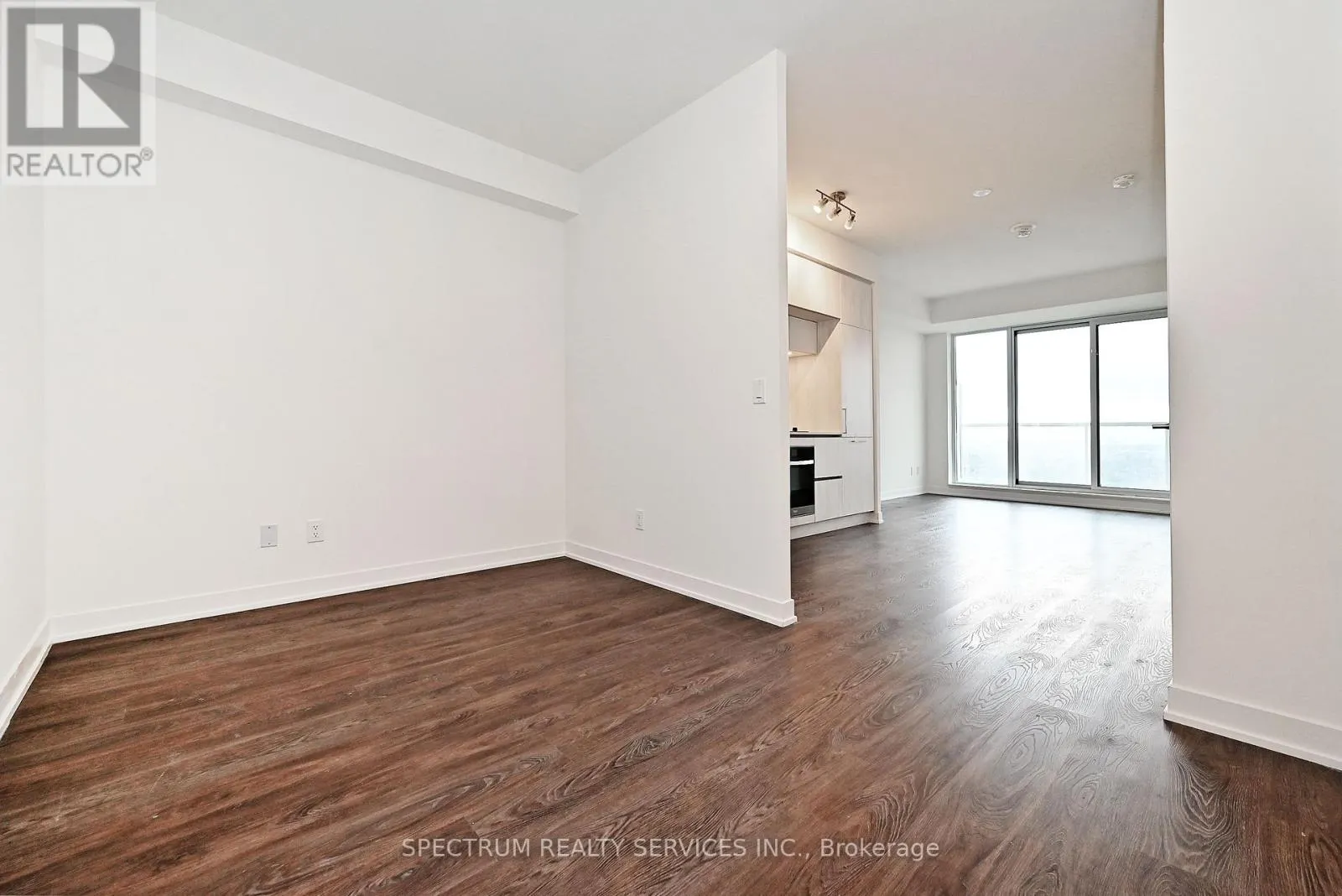 1222 - 2 DAVID EYER ROAD