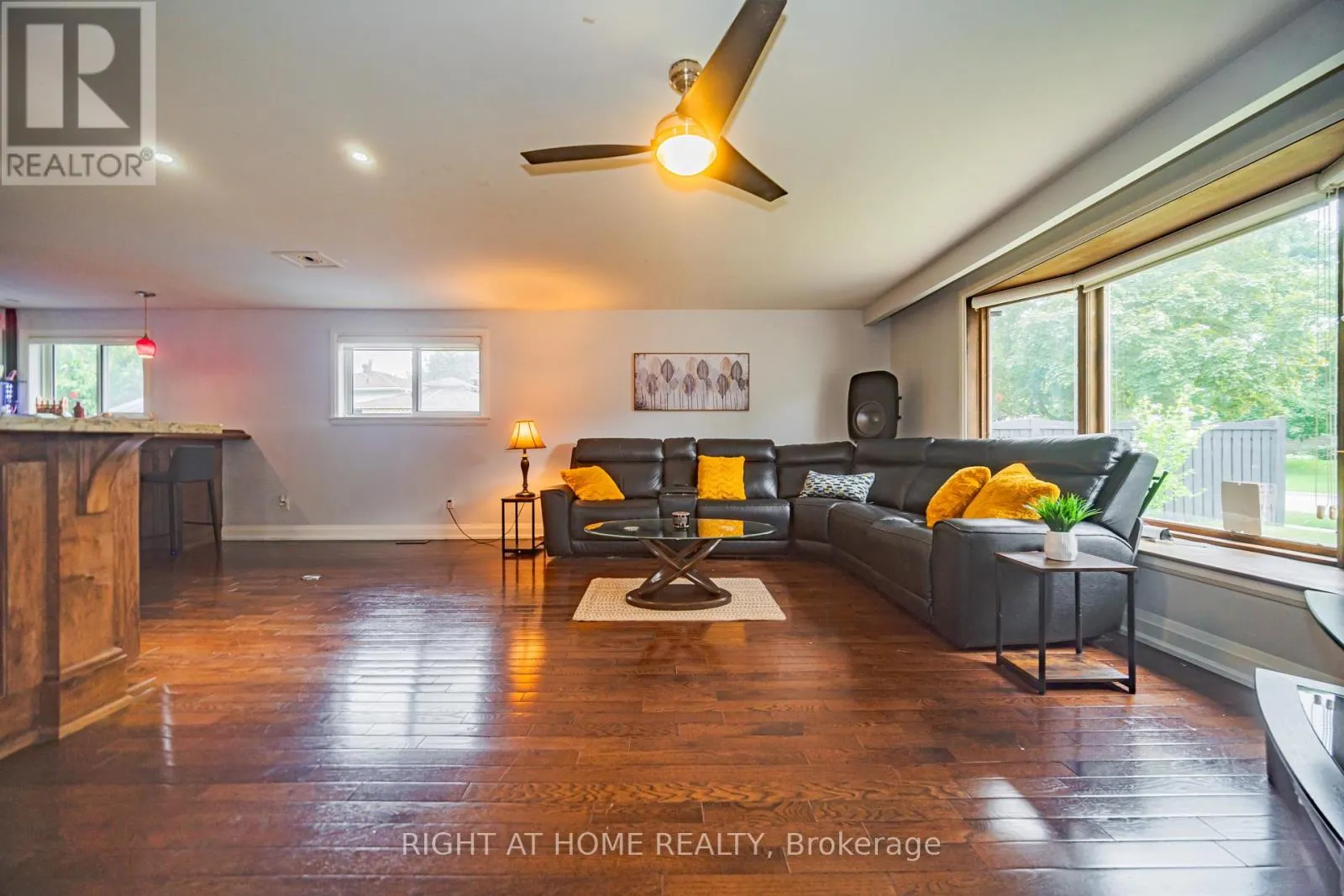 4 DEVINS DRIVE