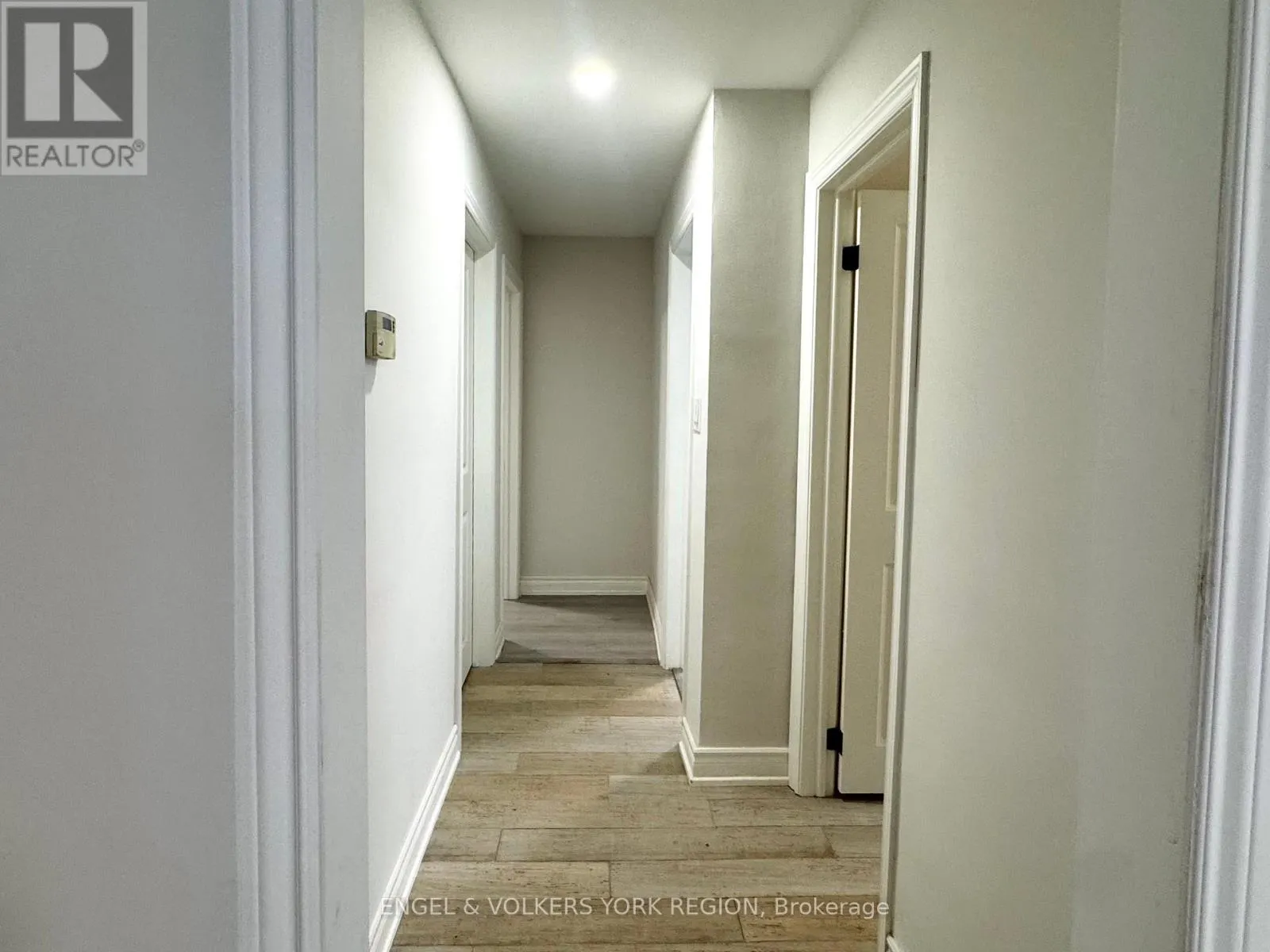 MAIN - 185 RUMBLE AVENUE