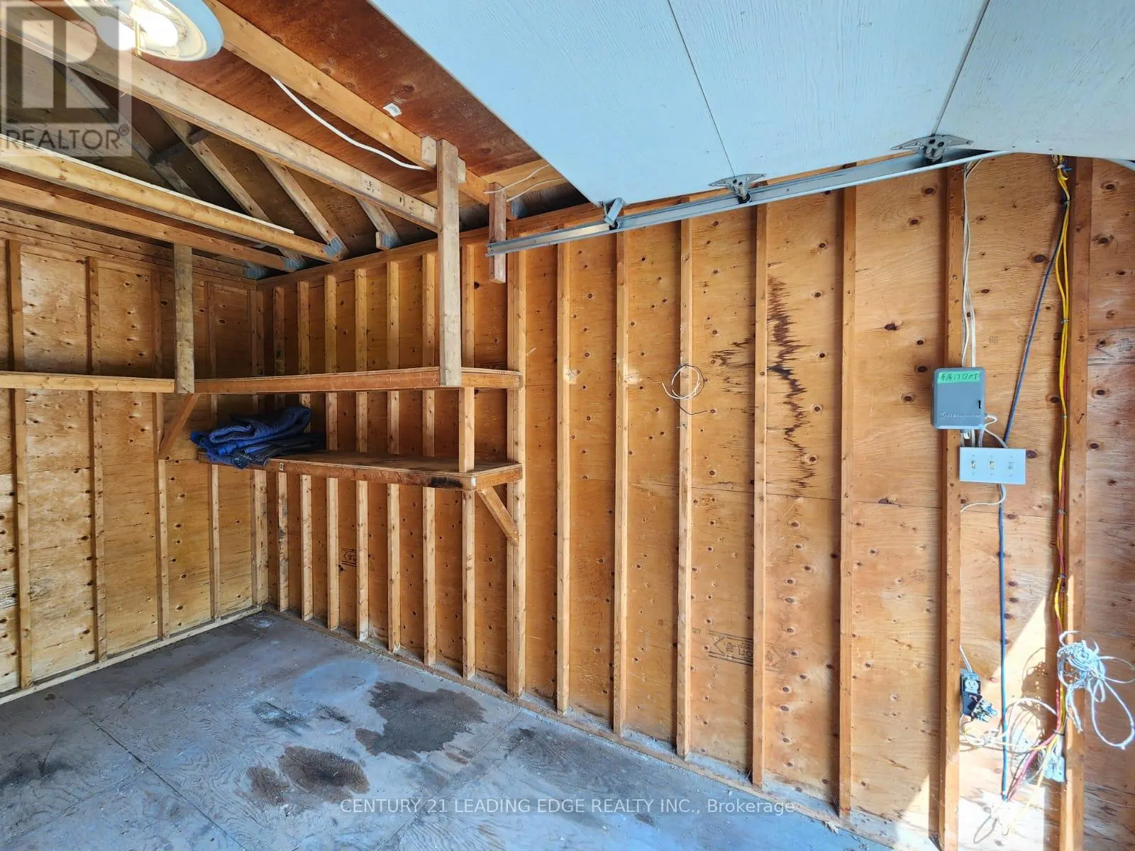 REAR GARAGE - 10873 KENNEDY ROAD