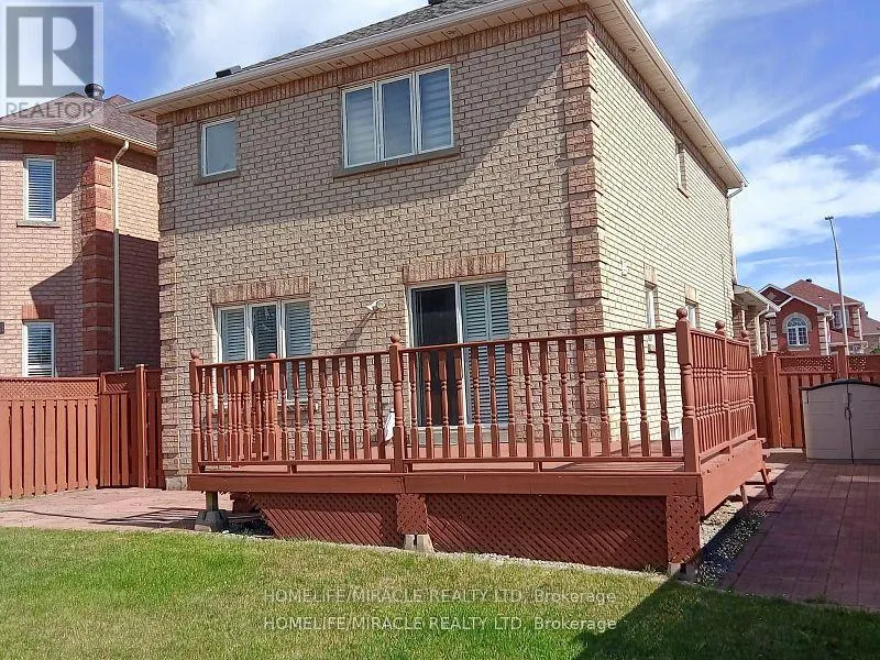 2 NESSIE STREET