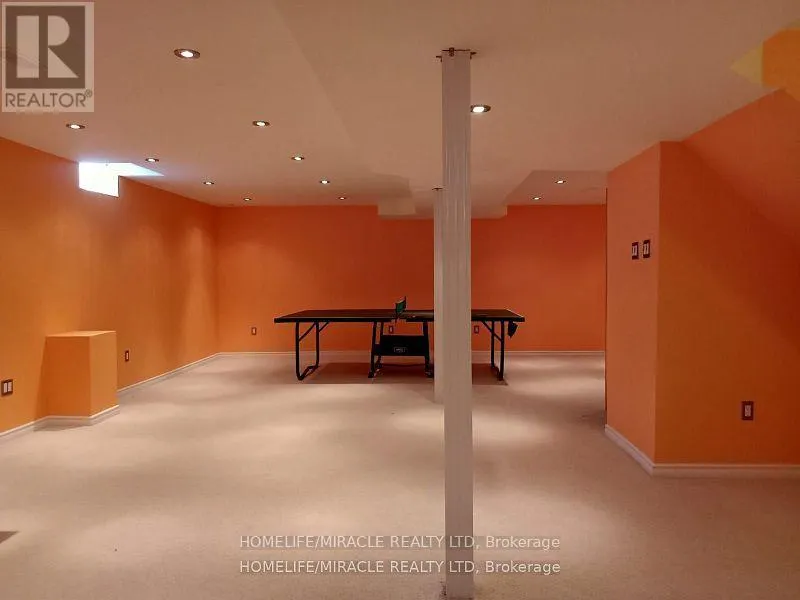 2 NESSIE STREET