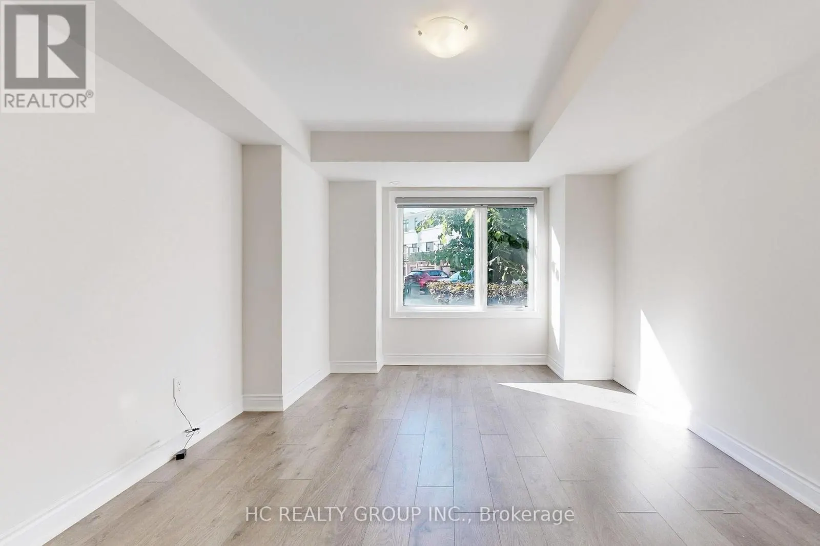 31 THOMAS ARMSTRONG LANE