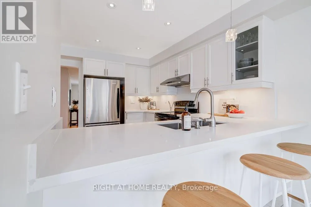 35 BRAHM COURT