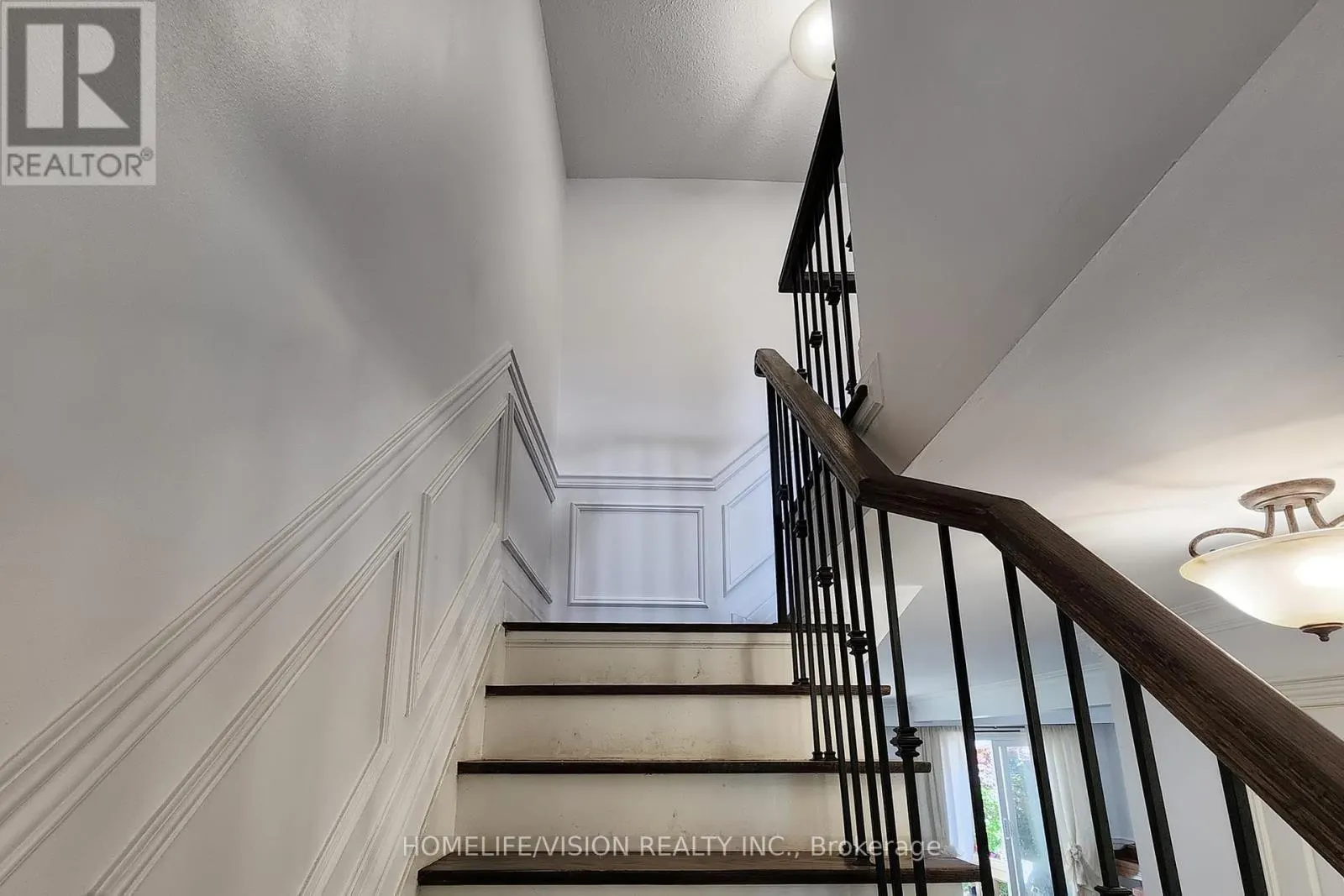 210 CASTLE ROCK DRIVE