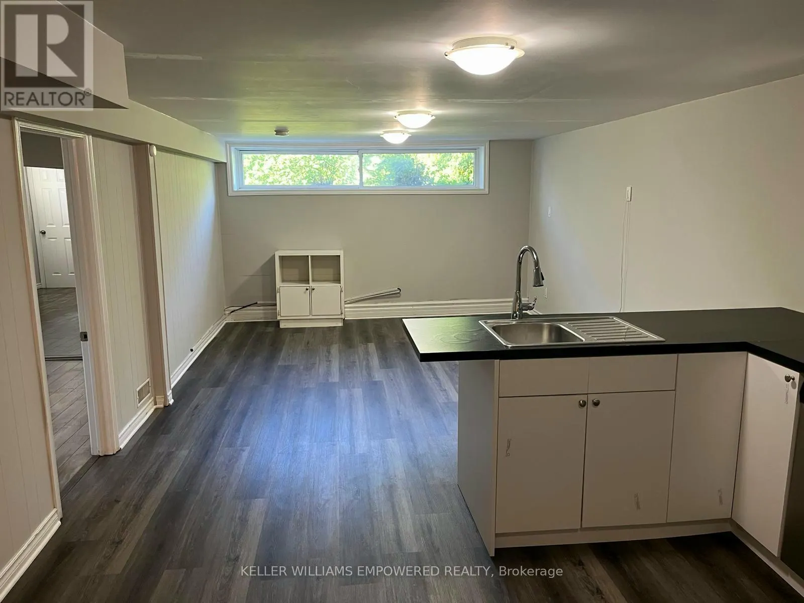 LOWER - 17 COLLINS CRESCENT