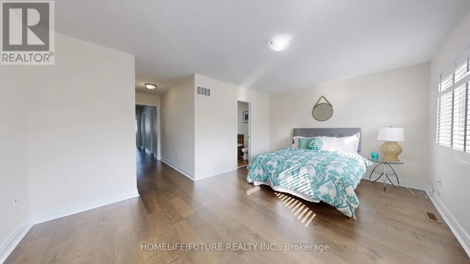 105 LAHORE CRESCENT