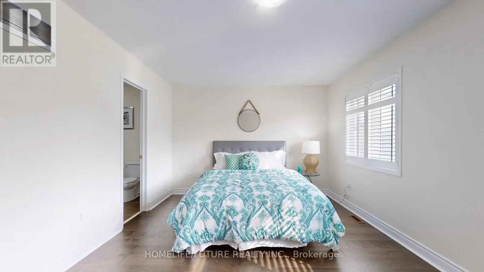 105 LAHORE CRESCENT