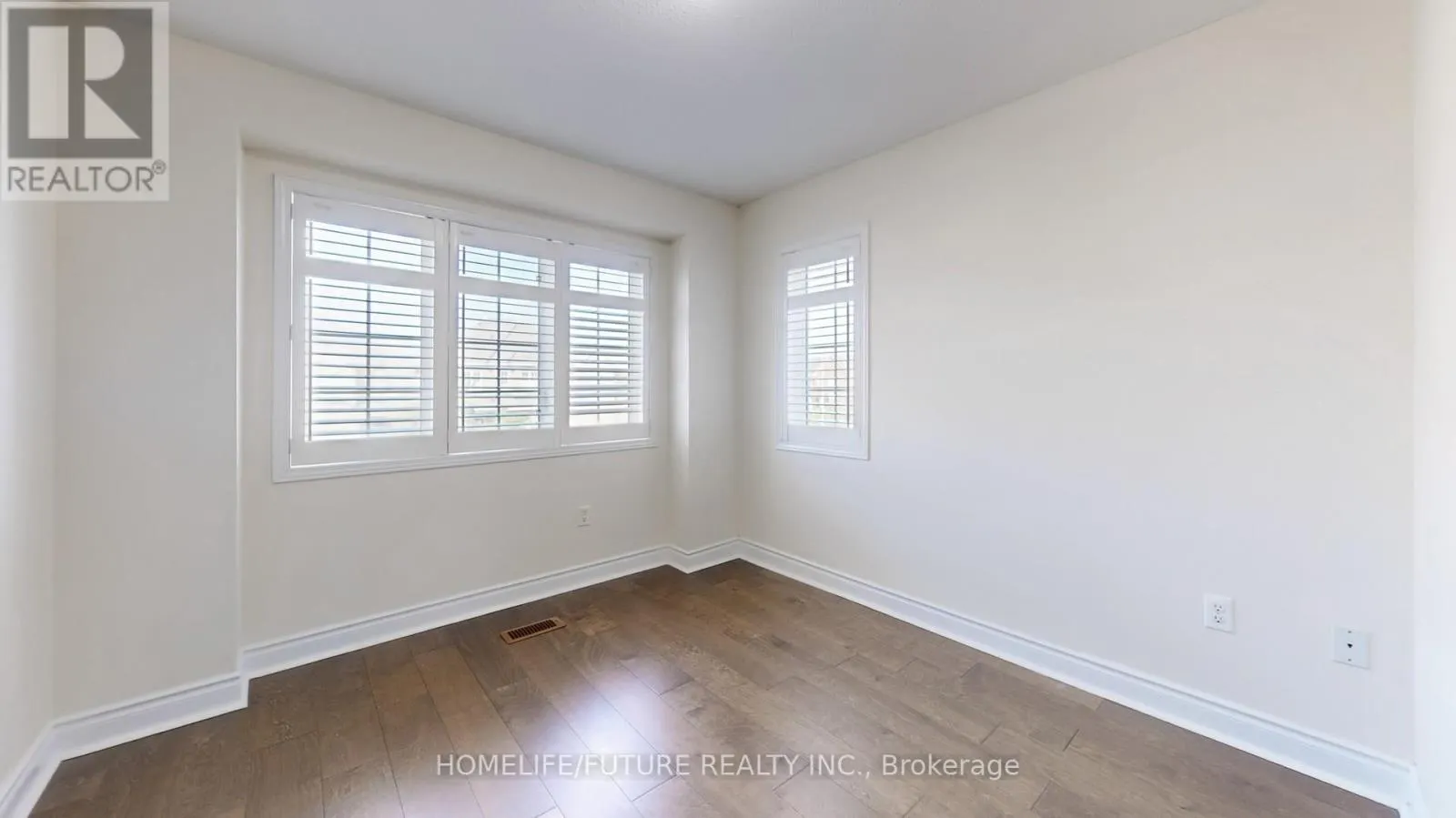105 LAHORE CRESCENT